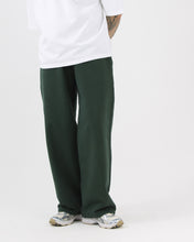 Load image into Gallery viewer, Heavyweight Wide Leg Sweatpants - British Racing Green
