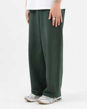 Load image into Gallery viewer, Heavyweight Wide Leg Sweatpants - British Racing Green
