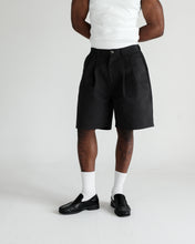 Load image into Gallery viewer, Wide Leg Pleated Bermuda Shorts - Black

